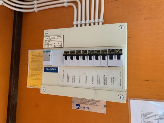 810337-23 Construction shed on demountable frame