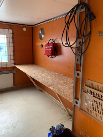 810339-22 Construction shed on demountable frame