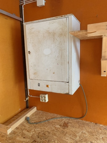 810339-23 Construction shed on demountable frame