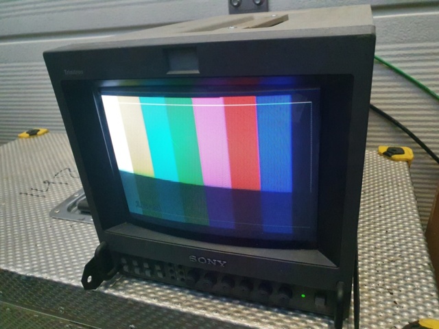 916211-1 Sony PVM-9042QM monitori - Ei pohjahintaa!