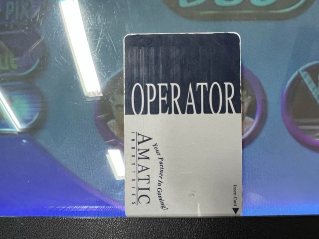 895422-18 Amatic Game computer takes new banknotes