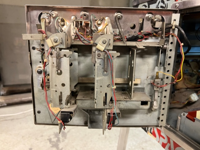 895431-13 Pinball game Bally Space Invaders -1980