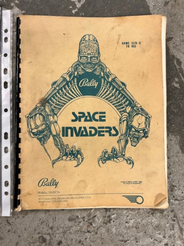 895431-15 Pinball game Bally Space Invaders -1980