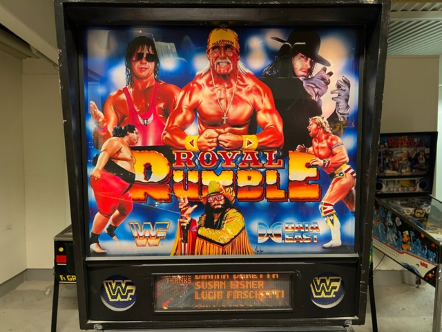 895433-5 Pinball Game Data East WWF Royal Rumble -1994