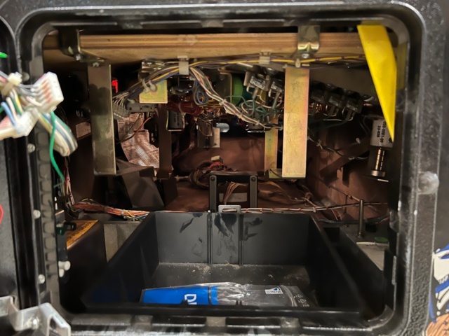 895433-13 Pinball Game Data East WWF Royal Rumble -1994