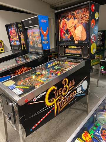 895435-2 Pinball Gottlieb Cue Ball Wizard -1992