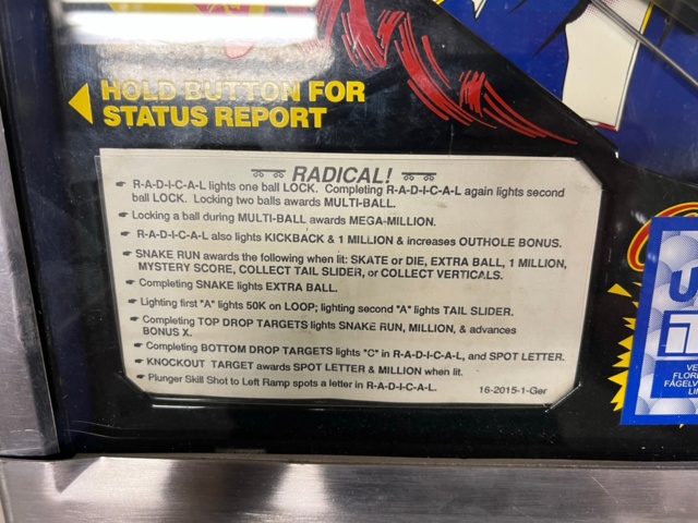 895436-7 Pinball game Bally Radical! -1990