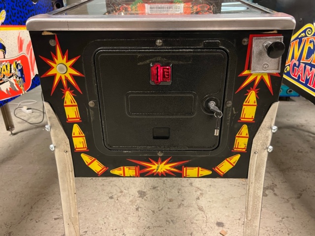 895437-7 Pinball Williams Big Guns -1987