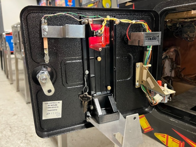 895437-10 Pinball Williams Big Guns -1987