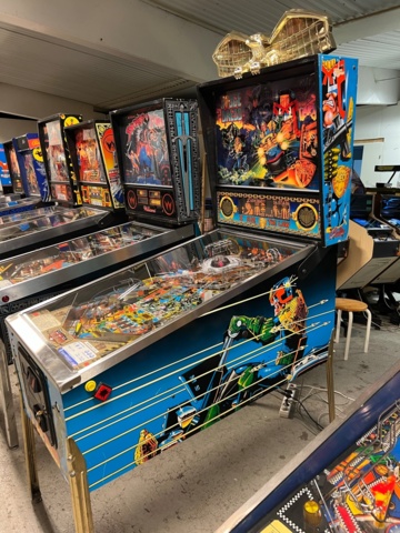 895440-2 Pinball Bally Judge Dredd -1993