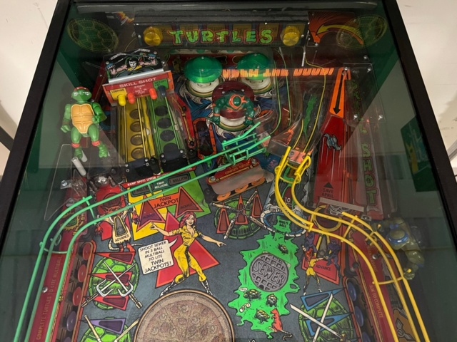 895453-9 Pinball Game Data East Teenage Mutant Ninja Turtles -1991