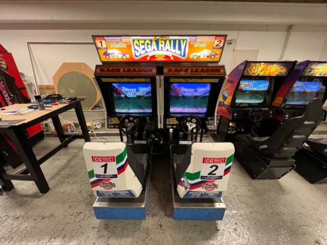 895480-1 Sega Rally twin cabinet