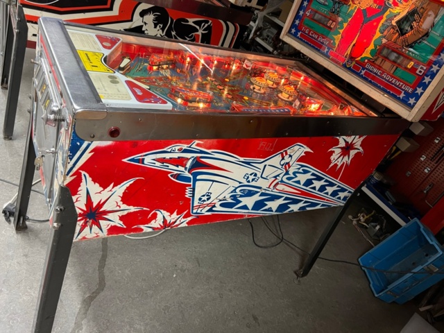 895482-2 Pinball Bally The Six Million Dollar Man -1978