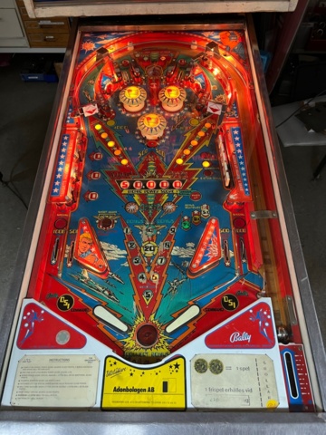 895482-8 Pinball Bally The Six Million Dollar Man -1978