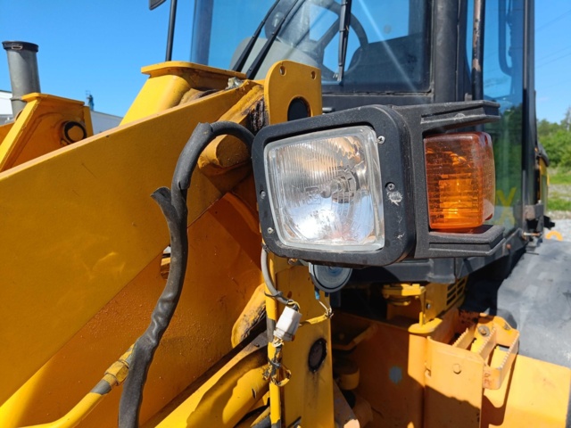 889103-28 Wheel loader JCB 407B ZX -2003