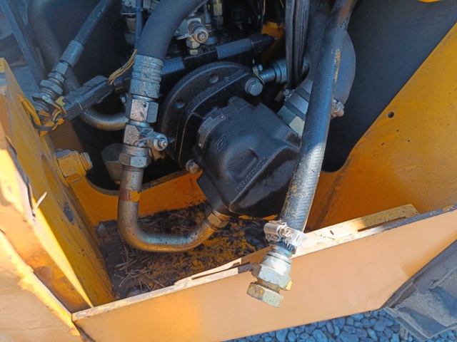 889103-58 Wheel loader JCB 407B ZX -2003