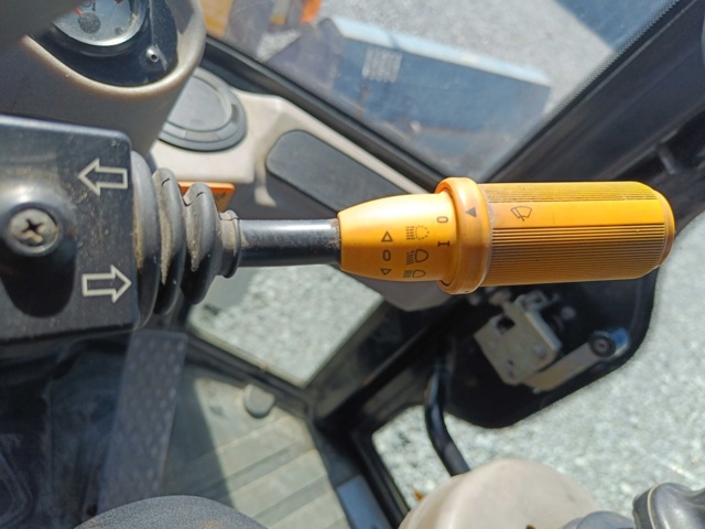 889103-90 Wheel loader JCB 407B ZX -2003