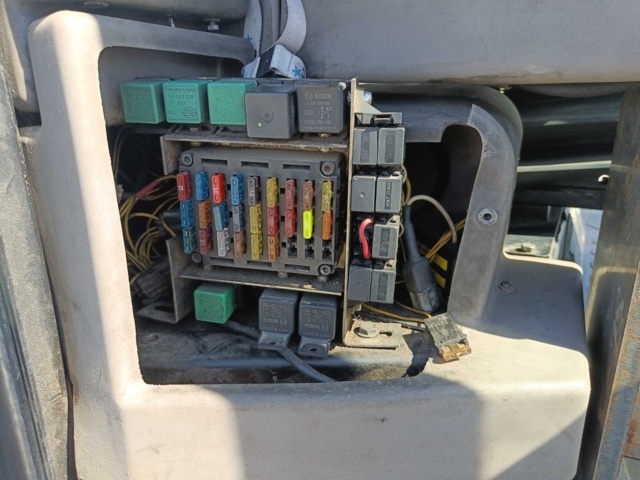 889103-105 Wheel loader JCB 407B ZX -2003