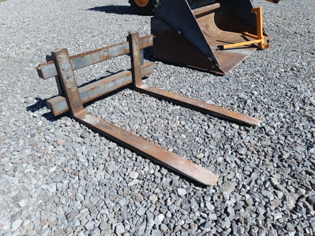 889103-120 Wheel loader JCB 407B ZX -2003