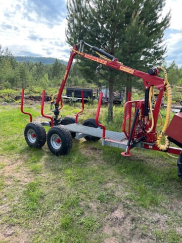 896774-25 Skogsmaskin  DF 304 +Kranman T3500  timmervagn 30-50 kran