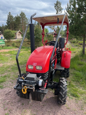 896774-7 Skogsmaskin  DF 304 +Kranman T3500  timmervagn 30-50 kran