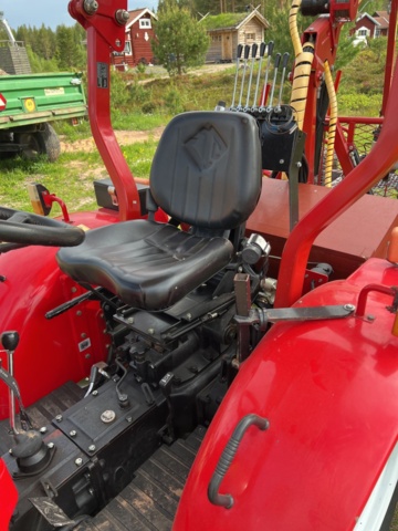 896774-14 Skogsmaskin  DF 304 +Kranman T3500  timmervagn 30-50 kran