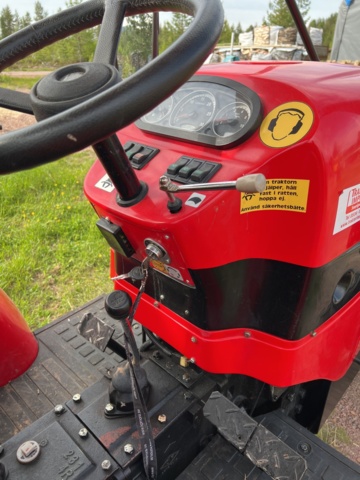 896774-12 Skogsmaskin  DF 304 +Kranman T3500  timmervagn 30-50 kran