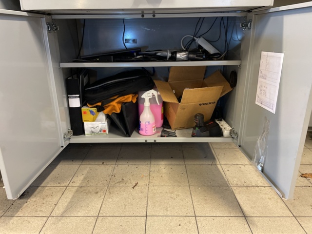 872269-4 Workshop equipment 4