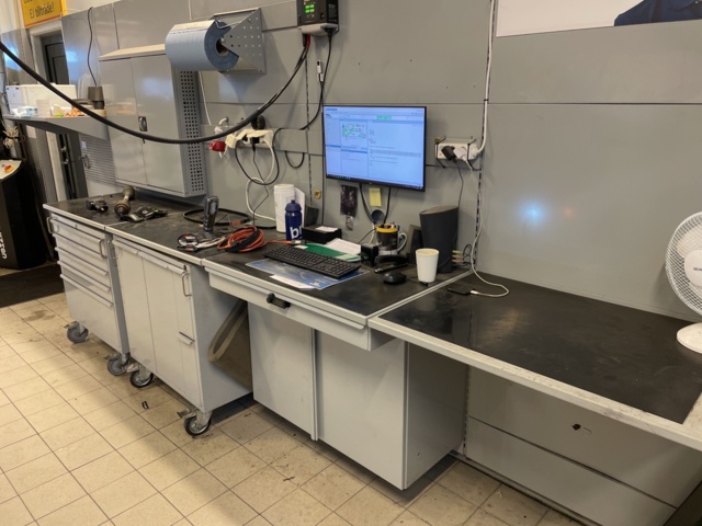 872269-11 Workshop equipment 4