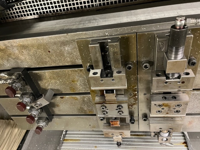 916907-5 Chiron FZ 18L CNC Multipurpose 2001