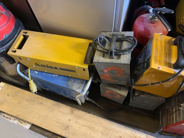 916596-6 Fire extinguisher 8 pcs, power stations, construction fans 9 pcs