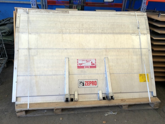 917751-1 Platform for tail lift ZEPRO
