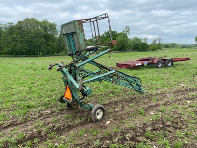 833995-2 Aerial Access Platform Lift