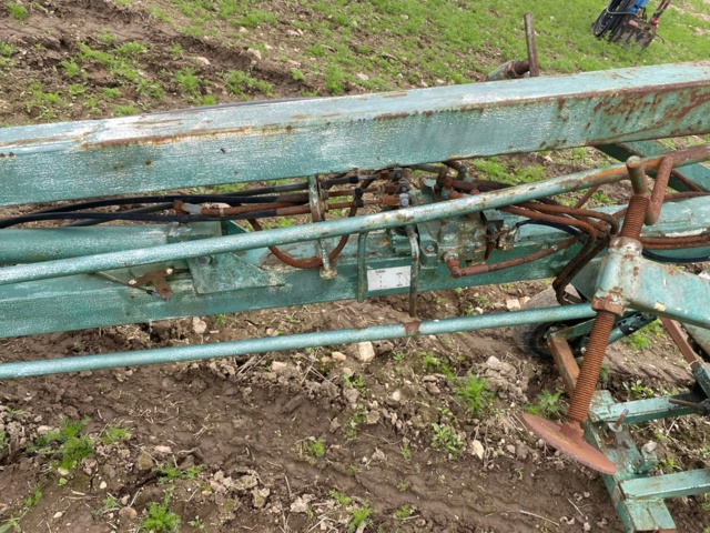 833995-10 Aerial Access Platform Lift