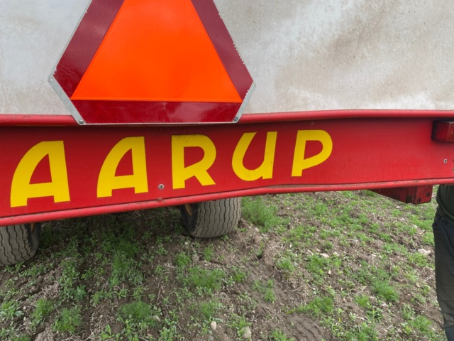 833999-8 Cutting truck Taarup 1030