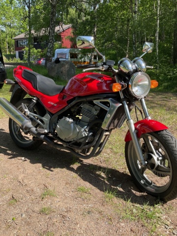 886748-1 Kawasaki ER-500 Twister - 1998