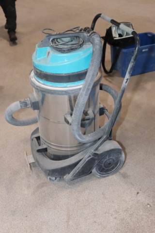916942-1 Industrial vacuum cleaner dry & wet Floor 740 CSAB IPX4 NP 9500, -