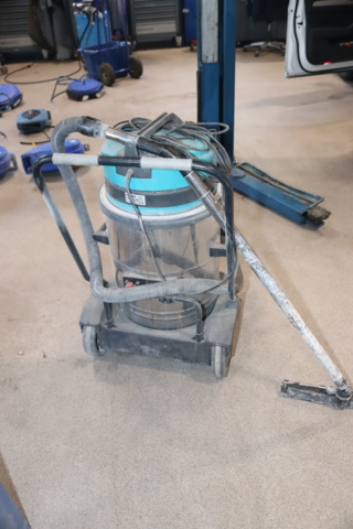 916942-5 Industrial vacuum cleaner dry & wet Floor 740 CSAB IPX4 NP 9500, -
