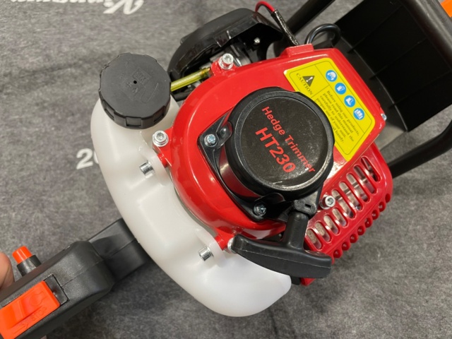 883274-8 Hedge trimmer petrol-powered 25.4 cc HT230