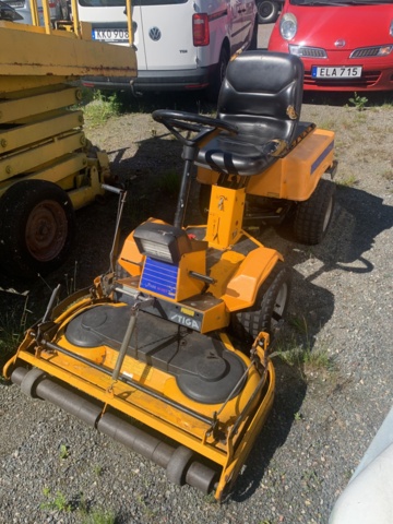 916602-1 Riding lawnmower Stiga Park 16 - 2007 repair object