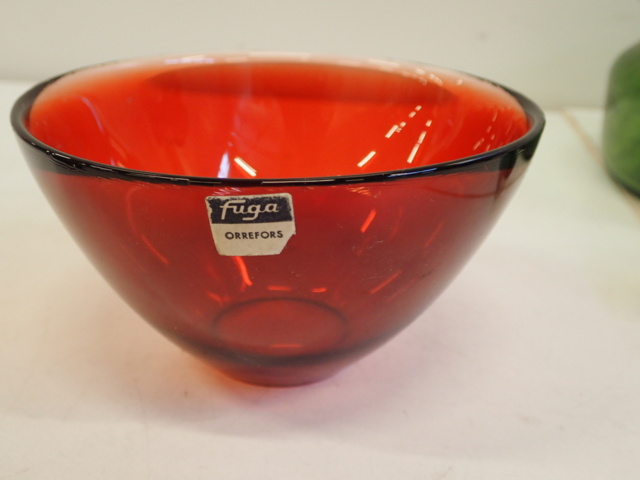 861794-6 Figurine & bowls