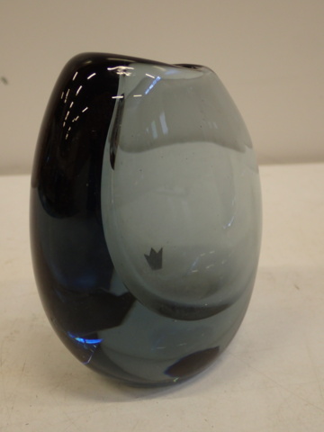 861795-4 Glass vases