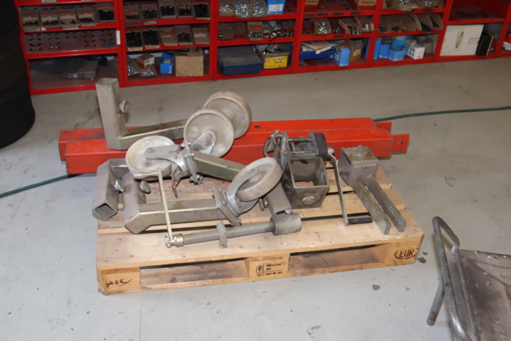 919155-5 Straight bench Autorobot, 2 tons lifting capacity