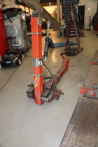 919155-6 Straight bench Autorobot, 2 tons lifting capacity