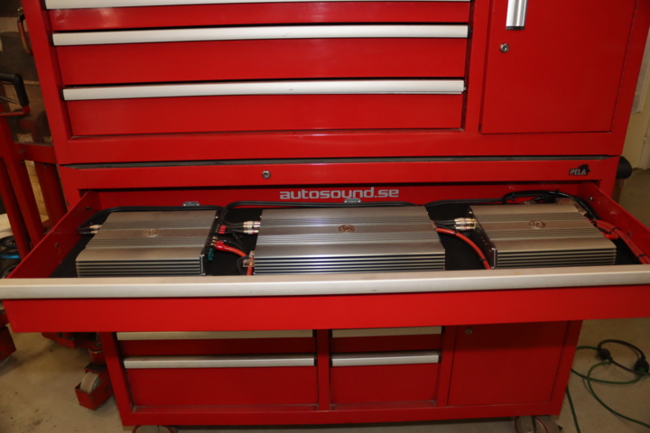 919159-5 Tool cabinet / stereo DLS