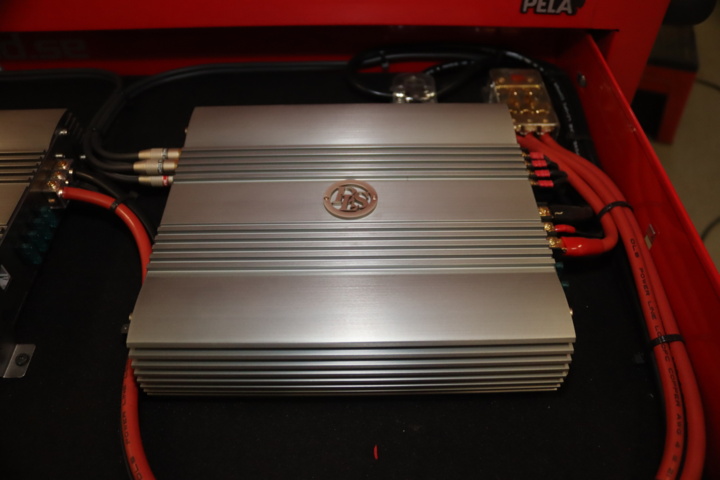 919159-8 Tool cabinet / stereo DLS