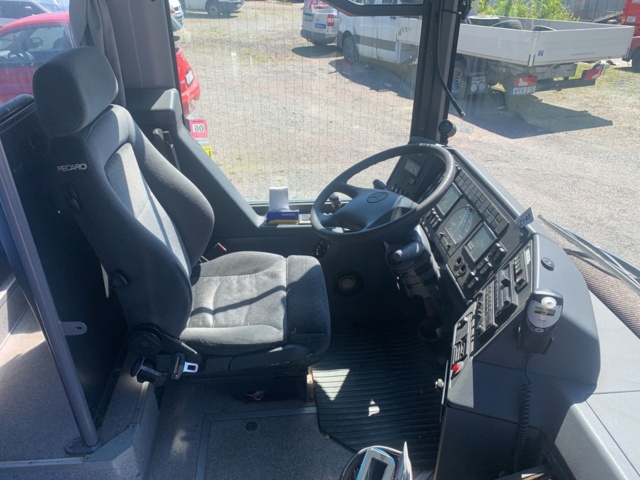908186-14 Coach bus Mercedes-Benz O 550 - 1999 (repair object)