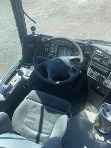908186-17 Coach bus Mercedes-Benz O 550 - 1999 (repair object)