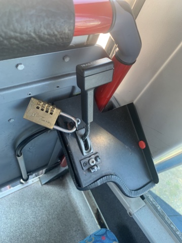 908186-23 Coach bus Mercedes-Benz O 550 - 1999 (repair object)