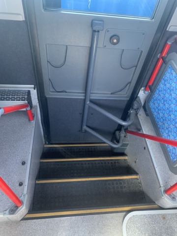 908186-27 Coach bus Mercedes-Benz O 550 - 1999 (repair object)